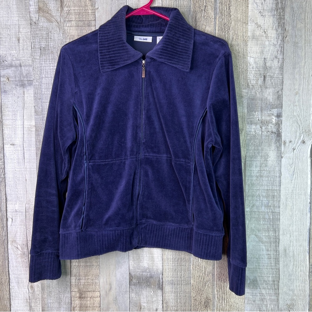 Ms. Lee Petite Large Velour style Jacket Zippered Front with Pockets